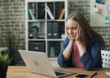emotional disconnection in relationships