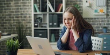 emotional disconnection in relationships